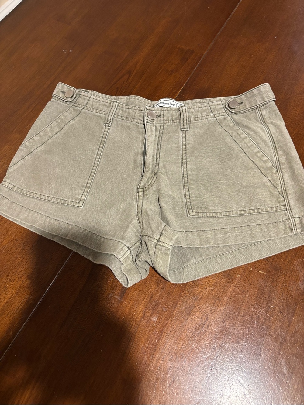 Abercrombie & Fitch Green Utility Patch-Pocket Shorts